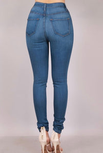 “Basic” Skinny Jeans